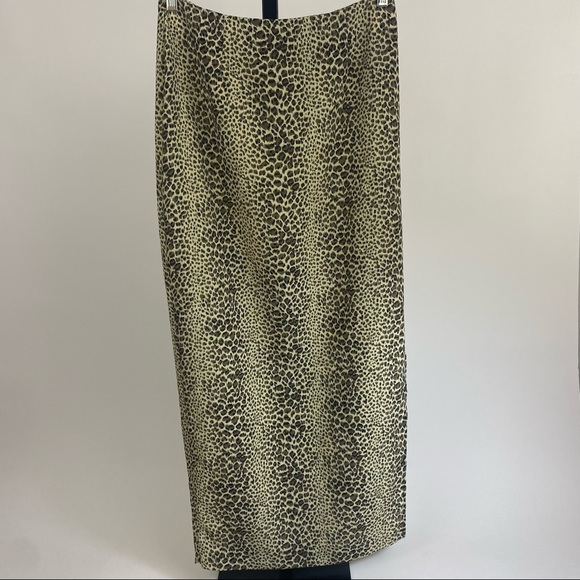 Vintage 70’s Leopard Print Skirt - Picture 2 of 4